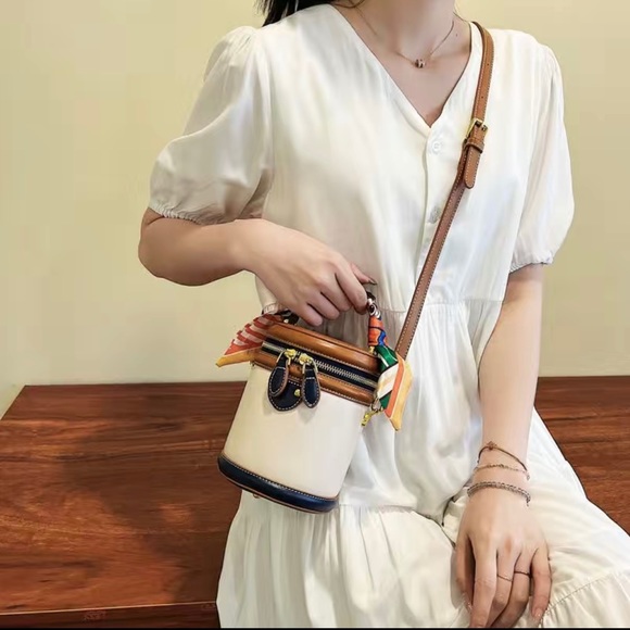 Colorblock Shoulder Cylinder Bucket bag - Picture 3 of 5